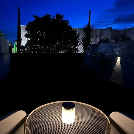 Luxury Vacation 1-near Casa Da Musica Homestay