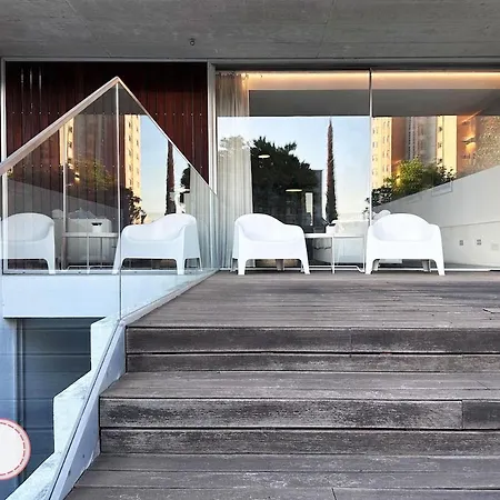 Luxury Vacation 1-near Casa Da Musica Homestay